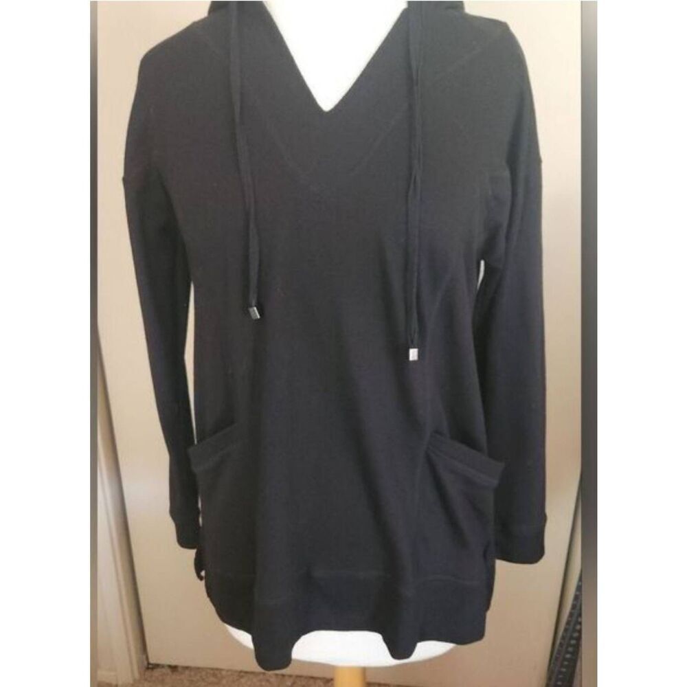 T34 Karen Hart Black pullover hoodie full front pockets and neck w drawstring cl